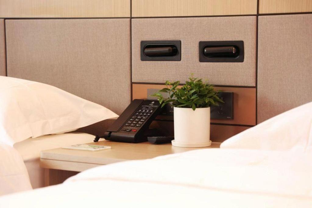 Greentree Inn Suzhou Industrial Zone Yangcheng Lake Weiting Mong Kok Express Hotel Dış mekan fotoğraf