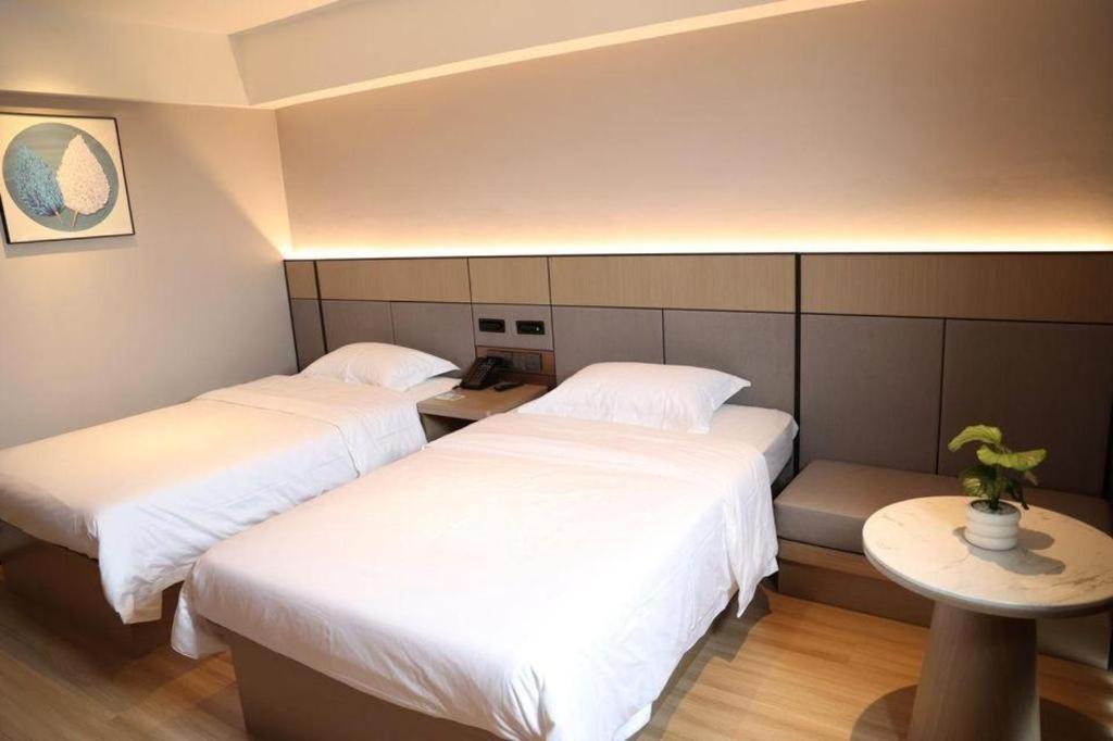 Greentree Inn Suzhou Industrial Zone Yangcheng Lake Weiting Mong Kok Express Hotel Dış mekan fotoğraf