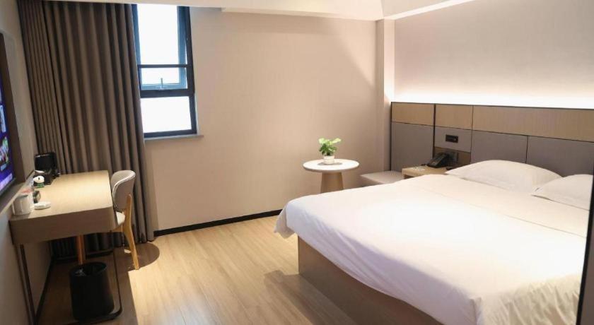 Greentree Inn Suzhou Industrial Zone Yangcheng Lake Weiting Mong Kok Express Hotel Dış mekan fotoğraf